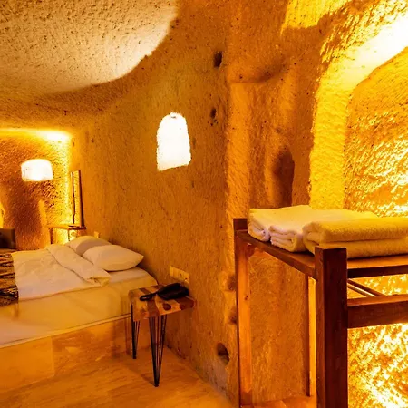 Cappadocia Snora Cave Hotel *