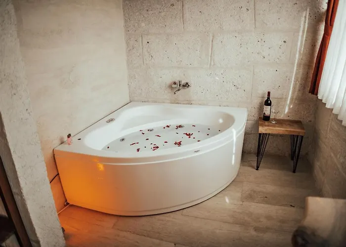 Cappadocia Snora Cave Hotel *